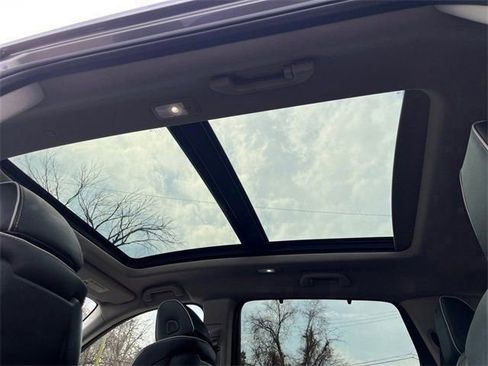 Used 2022 Acura MDX SH-AWD w/ Advance Package image 18