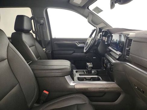Used 2023 Chevrolet Silverado 1500 LTZ w/ LTZ Convenience Package II AWD/4WD image 16