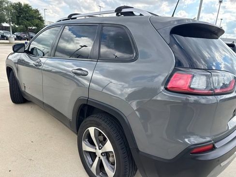 Used 2020 Jeep Cherokee Limited FWD image 4