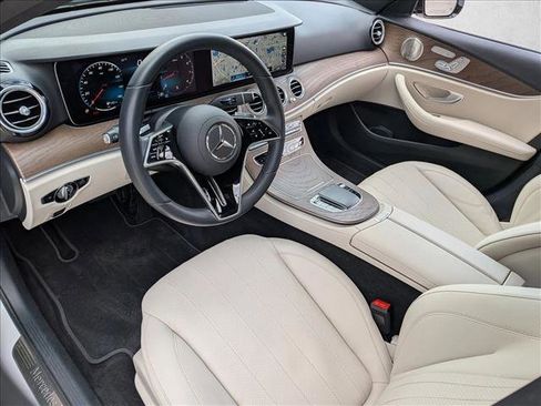Used 2022 Mercedes-Benz E 350 Sedan image 9