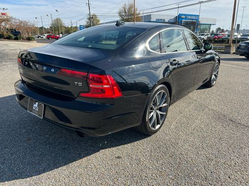 Used 2018 Volvo S90 T5 Momentum w/ Momentum Plus Package image 19