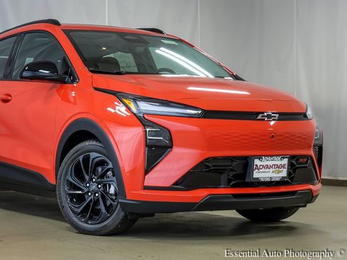 New 2027 Chevrolet Bolt RS w/ Technology Package FWD image 3