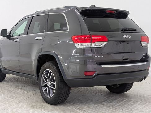 Used 2018 Jeep Grand Cherokee Limited image 3