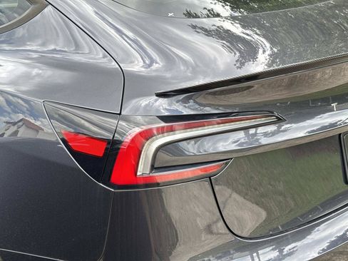 Used 2025 Tesla Model 3 Long Range RWD image 11