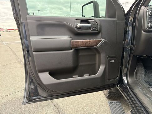 Used 2020 GMC Sierra 2500 Denali w/ Denali Ultimate Package image 13