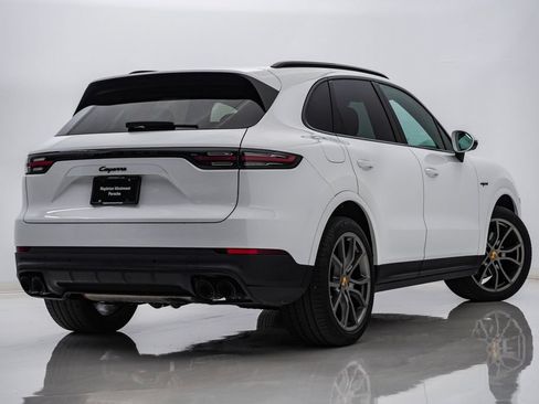 Used 2020 Porsche Cayenne E-Hybrid AWD/4WD image 12