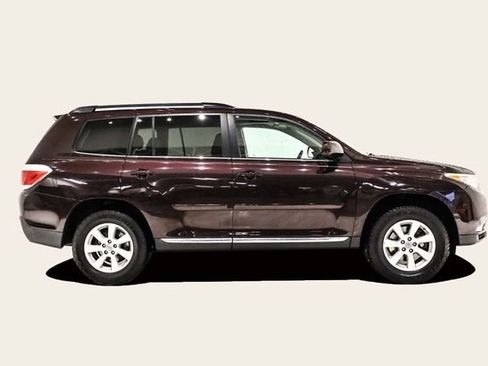 Used 2011 Toyota Highlander SE image 4