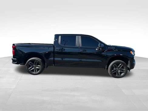 Used 2023 Chevrolet Silverado 1500 RST w/ Z71 Off-Road Package AWD/4WD image 4