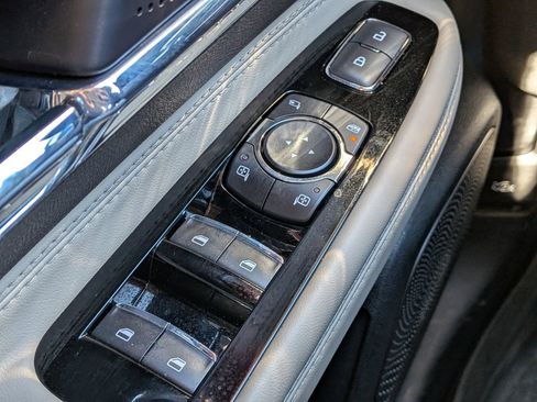 Used 2025 Lincoln Corsair FWD w/ Equipment Group 101A image 28