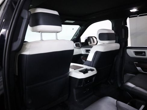 Used 2024 Toyota Sequoia Capstone AWD/4WD image 46