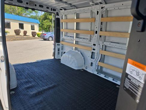 Used 2023 RAM ProMaster 2500 image 37