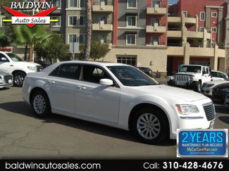 Used 2014 Chrysler 300 image 1