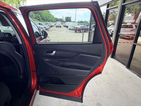 Used 2020 Hyundai Santa Fe SEL FWD image 18