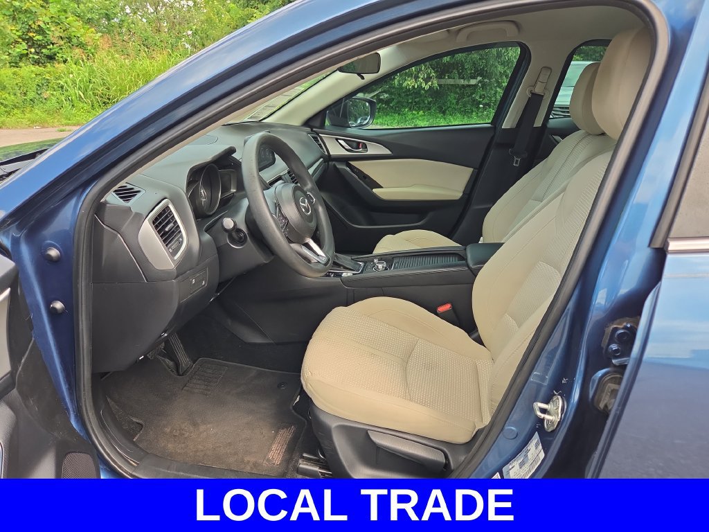 Used 2018 MAZDA MAZDA3 Sport w/ Preferred Equipment Package FWD image 15