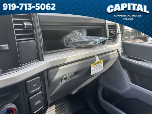 New 2025 Ford F550 4x4 Crew Cab image 26