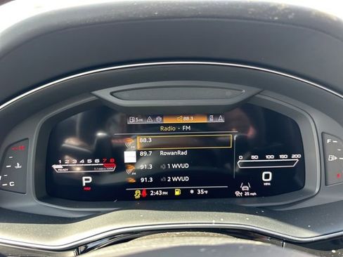 New 2025 Audi RS Q8 performance image 31