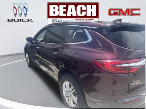 Used 2018 Buick Enclave Essence FWD image 4