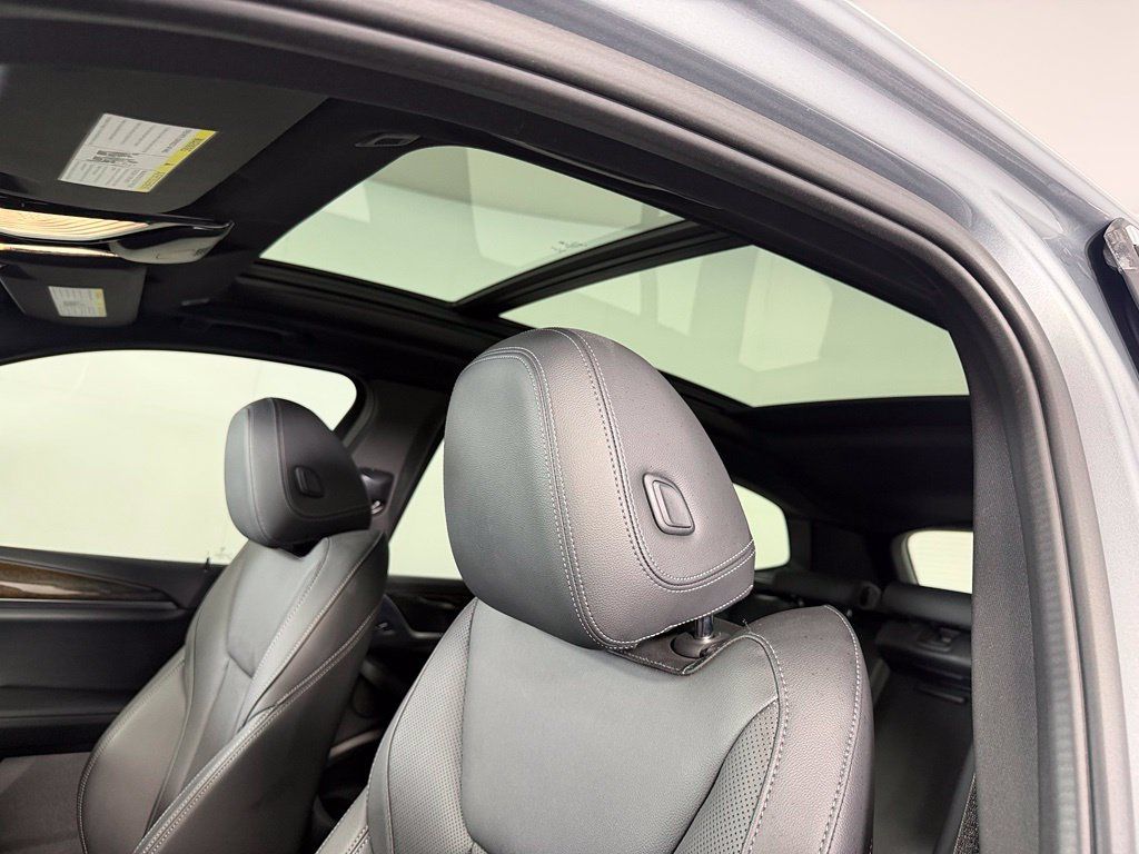 Used 2023 BMW X3 sDrive30i w/ Premium Package RWD image 17