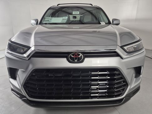 New 2026 Toyota Grand Highlander FWD image 7