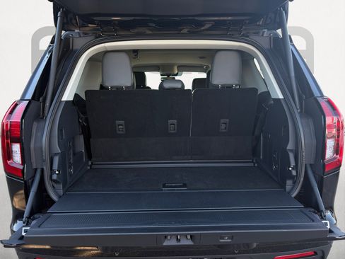 Used 2026 Ford Expedition Active RWD image 12