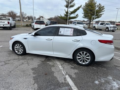 Used 2017 Kia Optima EX image 20