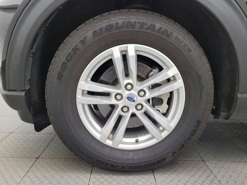 Used 2022 Ford Explorer XLT w/ Equipment Group 202A image 31