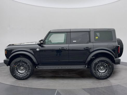 Used 2025 Ford Bronco Outer Banks w/ Sasquatch Package AWD/4WD image 3