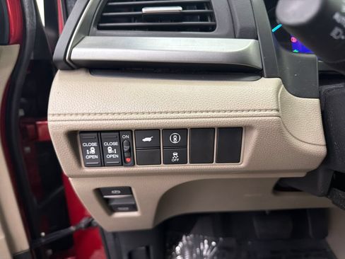 Used 2021 Honda Odyssey EX-L image 34
