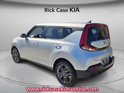 Used 2020 Kia Soul EX image 8