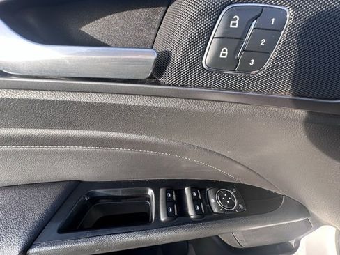 Used 2016 Ford Fusion Titanium image 10