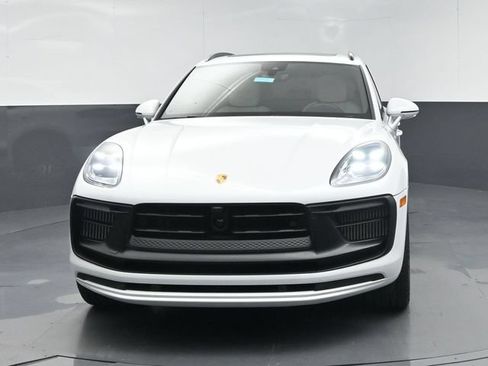Used 2023 Porsche Macan GTS AWD/4WD image 3