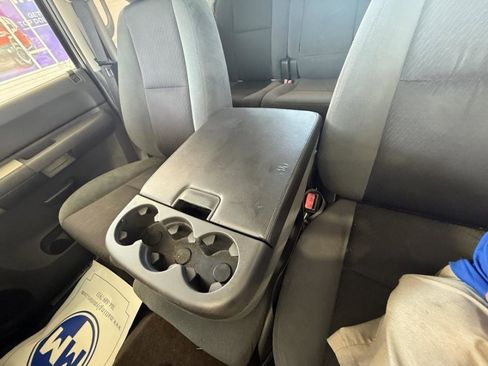 Used 2009 Chevrolet Silverado 1500 LT w/ Regional Value Package image 33