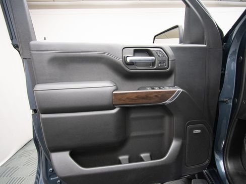 Used 2019 GMC Sierra 1500 SLT w/ SLT Premium Plus Package AWD/4WD image 35