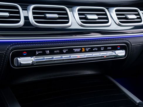 New 2025 Mercedes-Benz GLS 450 4MATIC image 29