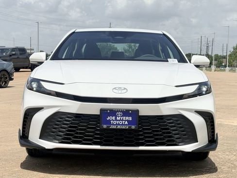 Used 2026 Toyota Camry SE w/ Multimedia Upgrade Package FWD image 3