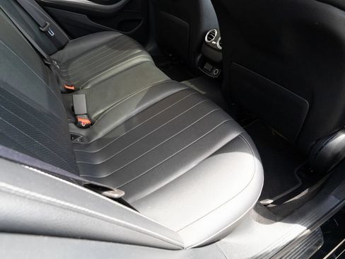 Used 2019 Mercedes-Benz E 300 w/ Premium 1 Package image 17