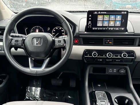 Certified 2025 Honda Pilot EX-L image 2