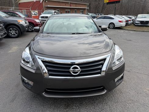 Used 2013 Nissan Altima 2.5 SL w/ Technology Pkg image 2