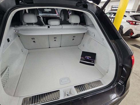 Used 2023 Mercedes-Benz EQE 500 4MATIC SUV image 18