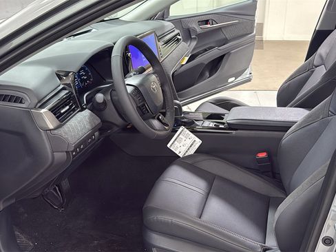 New 2026 Toyota Camry XLE image 12