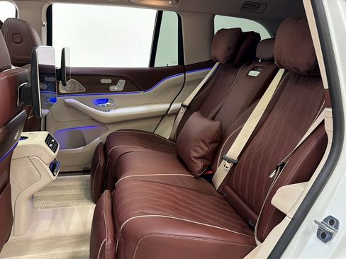 Certified 2026 Mercedes-Benz Maybach GLS 600 4MATIC image 17