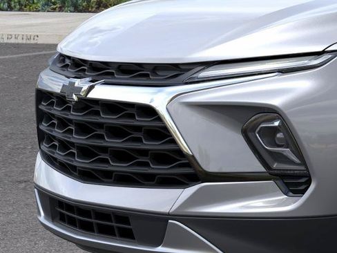 New 2026 Chevrolet Blazer LT w/ Convenience Package FWD image 37