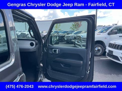 Certified 2025 Jeep Wrangler Unlimited Sahara AWD/4WD image 19