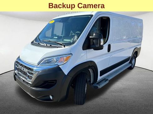 Used 2025 RAM ProMaster 2500 w/ U-Haul Equipment Group FWD image 5