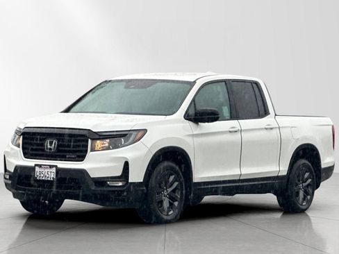 Used 2023 Honda Ridgeline Sport image 7