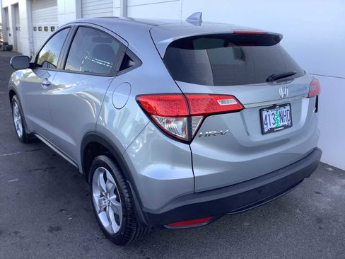 Used 2022 Honda HR-V LX image 4