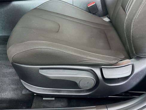 Used 2023 Hyundai Elantra SEL w/ Convenience Package FWD image 15