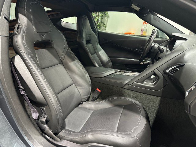 Used 2017 Chevrolet Corvette Z06 RWD image 6