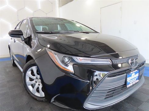 Used 2024 Toyota Corolla LE FWD image 3