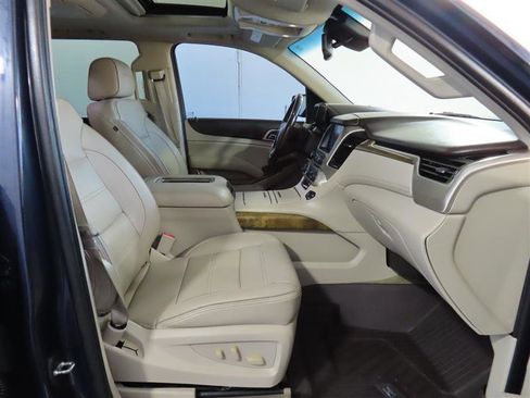 Used 2017 GMC Yukon Denali w/ Open Road Package image 41